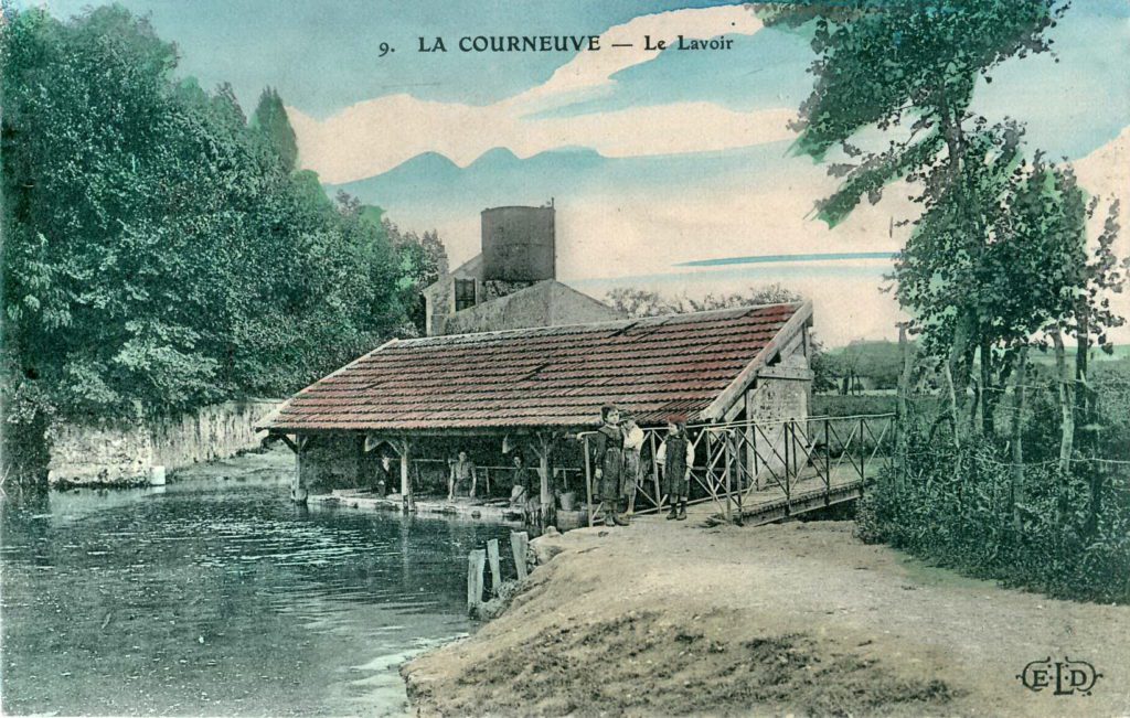lavage-linge-au-lavoir-ancien