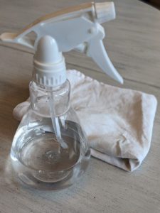 Lire la suite à propos de l’article Faire son produit vitres maison