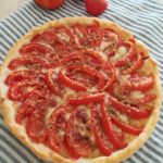 Lire la suite à propos de l’article Tarte à la tomate et aux oignons