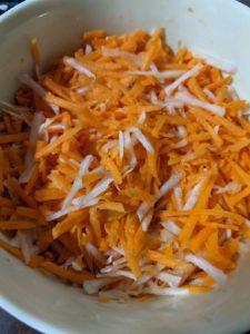 Lire la suite à propos de l’article Salade de radis noir et carottes