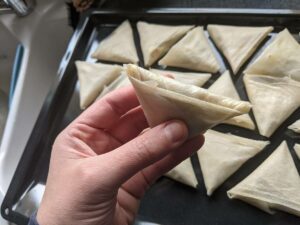 Lire la suite à propos de l’article Comment plier les samoussas ?