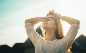 Lire la suite à propos de l’article Les meilleures huiles essentielles pour soulager le stress et l’anxiété ?