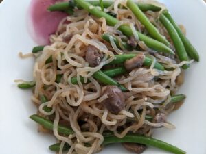 Lire la suite à propos de l’article Recette de nouilles de konjac sautées aux légumes