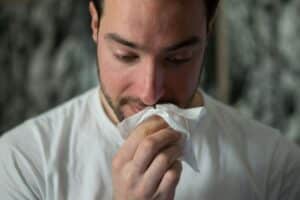 Lire la suite à propos de l’article Comment soulager le nez bouché avec les huiles essentielles sans médicament ?