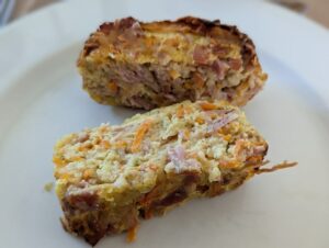 Lire la suite à propos de l’article Cake salé healthy aux courgettes et jambon